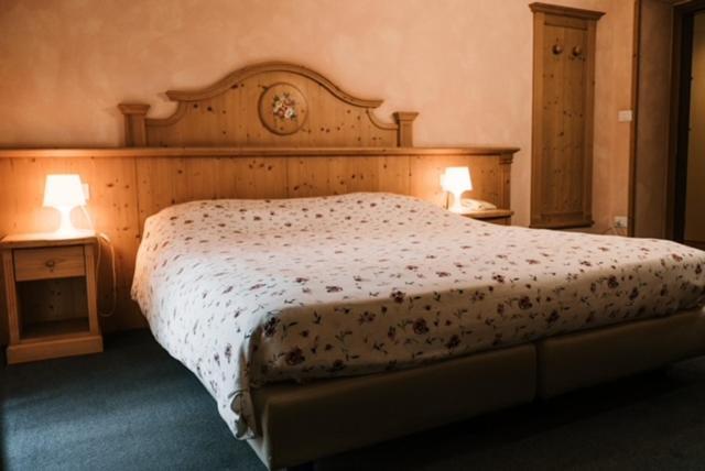Hotel Primiero Fiera Di Primiero Esterno foto